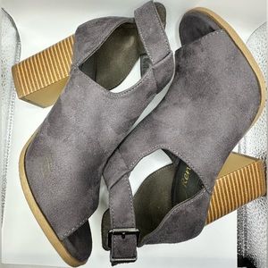 Faux Suede Gray Heels